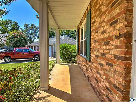 5th image of 159 Brass Oak Dr