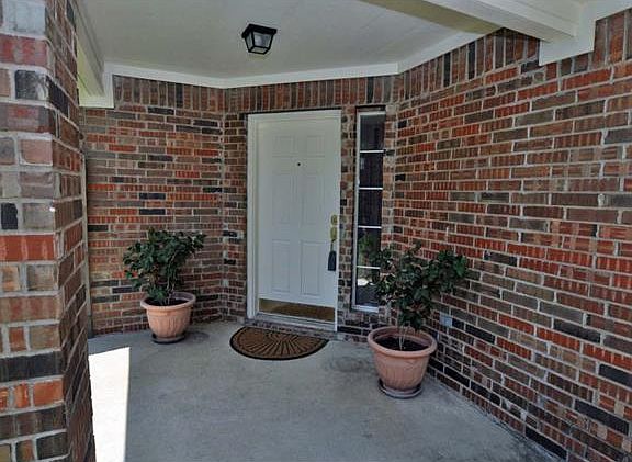 3rd image of 1208 Lake Haven Dr