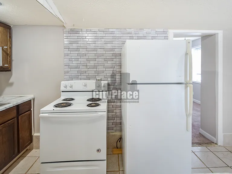 2633 S Randolph St #B — Photo 8