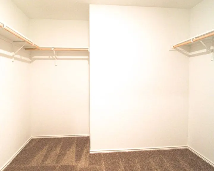 3642 Millbrook Way — Photo 32