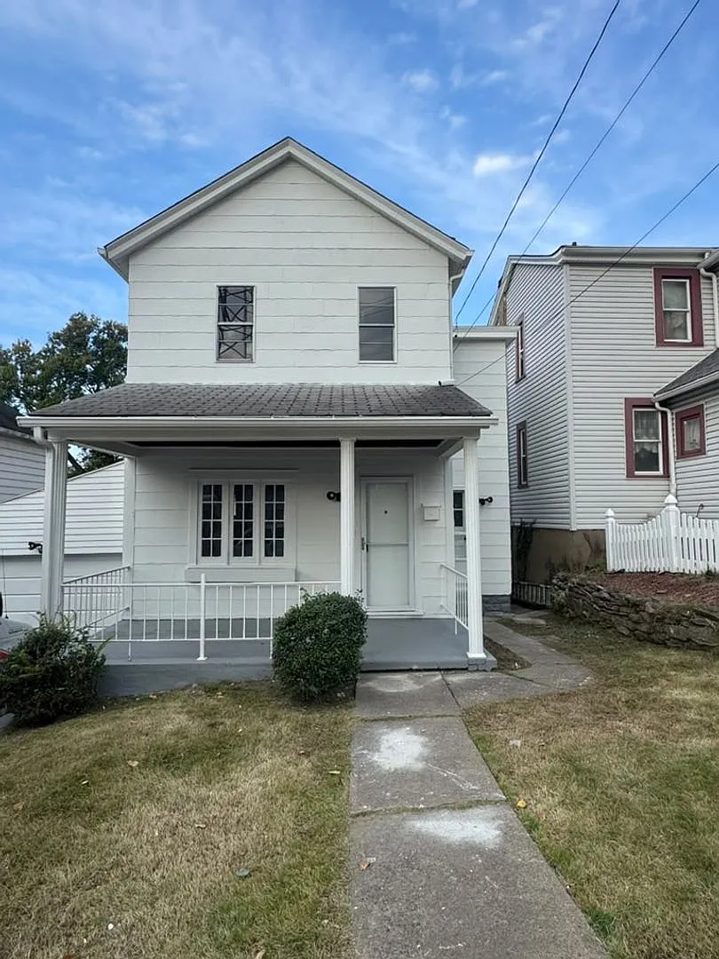 Charming 4BR Home in Pittsburgh, Section 8 Considered!! — Photo 1