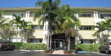 1st image of 2895 NE 32nd St APT 103