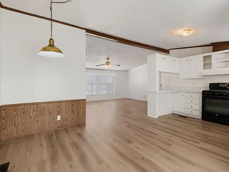 6105 Berthelot Ln — Photo 4