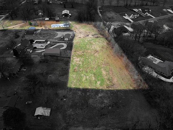 2nd image of 4990 Newbolt Rd