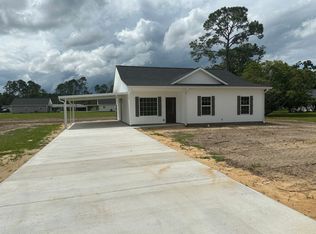 65 Wilson St, Hazlehurst, GA 31539