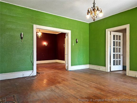 5th image of 213 Nimocks Ave