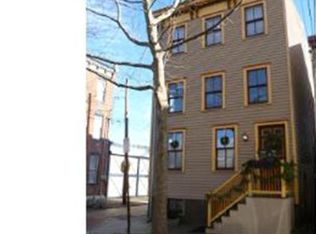 19 Greenwood Ave, Trenton, NJ 08611