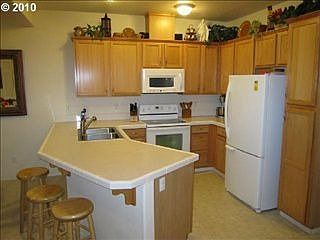 5th image of 1275 NE Birkshire Ct