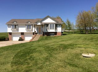 25832 Grace Cir, Glenwood, IA 51534