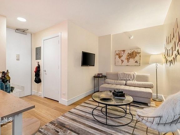 5th image of 230 E 44th St #8K**