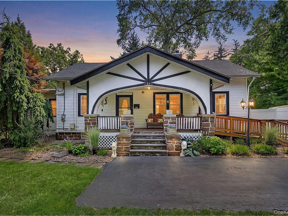 1st image of 95 Collyer Avenue