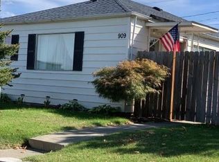 909 Downing St, Richland, WA 99352
