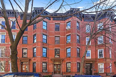 Sold by Avenue Sotheby's International Realty
