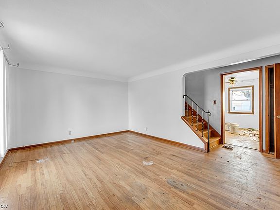 5th image of 5322 Elmwood Ave