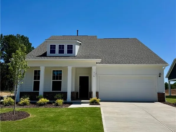 770 Circle Dr, Gibsonville, NC 27249