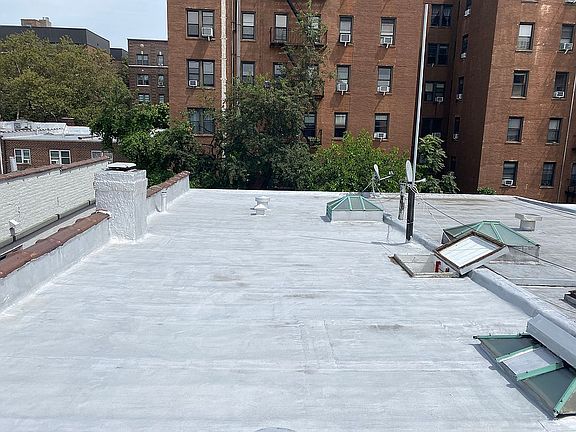3rd image of 4741 39th Pl