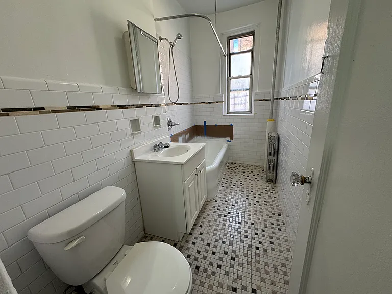 8020 Broadway #5K — Photo 6