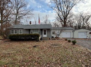 600 N Leland Ln, Taylorville, IL 62568