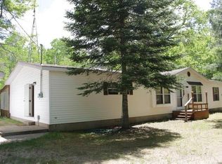 10700 White Birch Trl, Gladwin, MI 48624