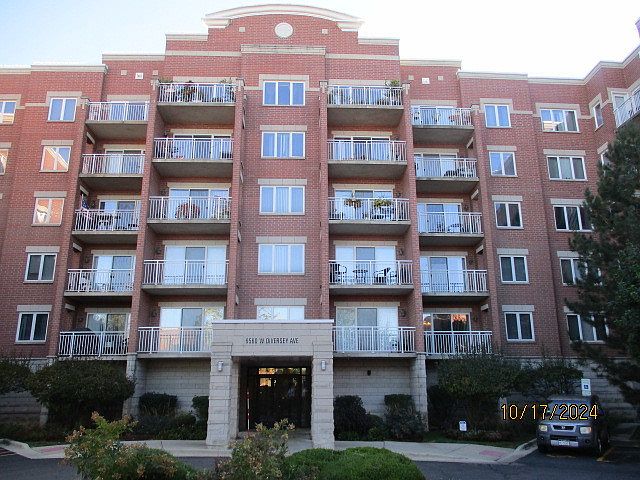 1st image of 6560 W Diversey Ave APT 511
