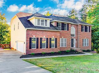 8409 Chartwell Dr, Oak Ridge, NC 27310