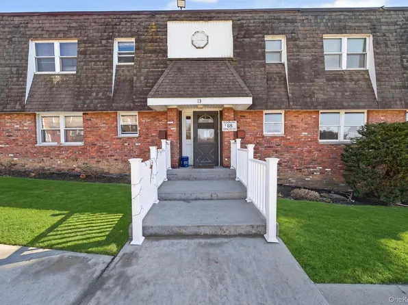 18 Crescent Drive #69, Thiells, NY 10984