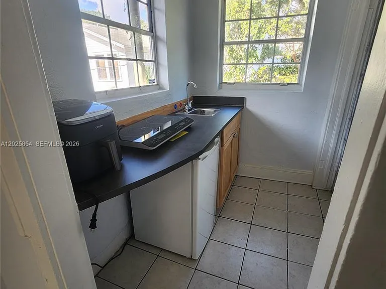 226 SW 6th Ave #6 — Photo 2