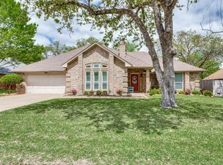 8955 Hialeah Cir N, North Richland Hills, TX 76182