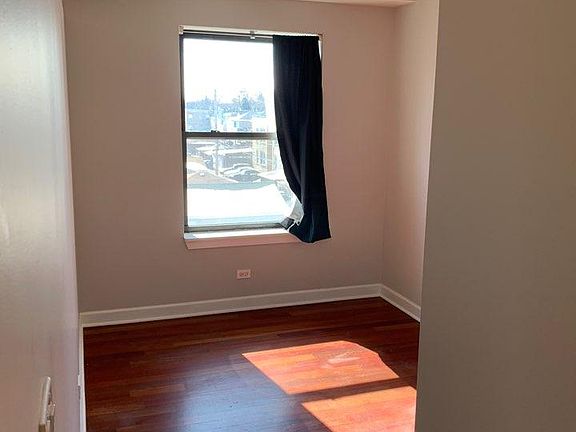 Bedroom with closet