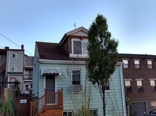 3026 Wiggins St, Pittsburgh, PA 15219