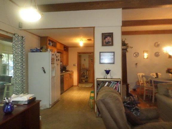 2nd image of 514 River Lake Dr