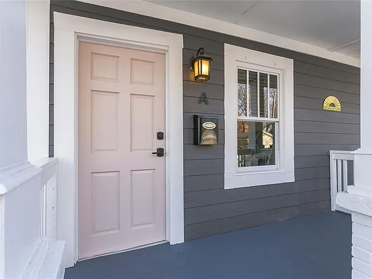 62 Chester Ave SE #A — Photo 4
