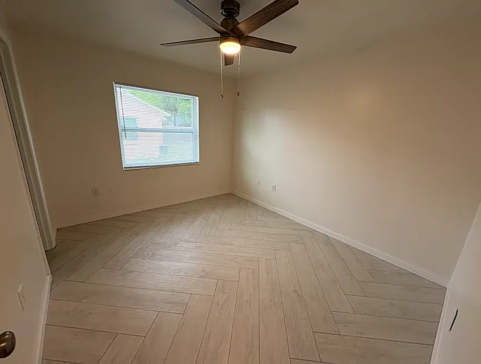 12240 Eastcove Dr — Photo 23