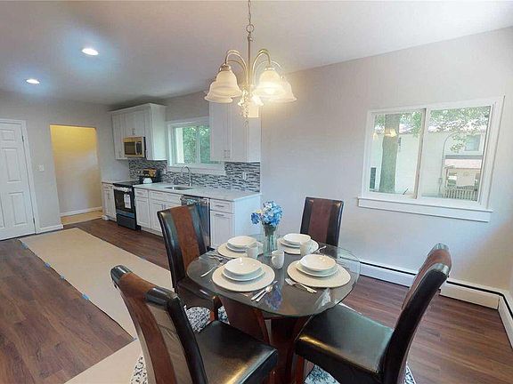 4th image of 99 Cypress Dr