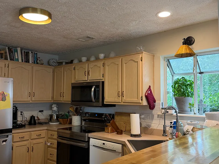7037 Penbrook Dr — Photo 9