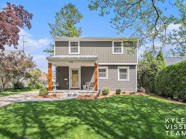 1132 Eastwood Ave SE, East Grand Rapids, MI 49506