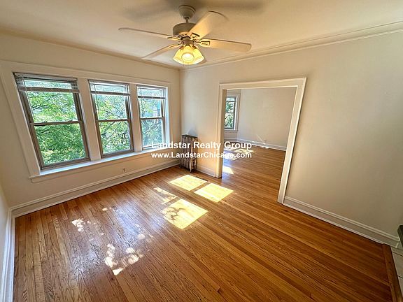 3rd image of 6710 N Hermitage Ave APT 2