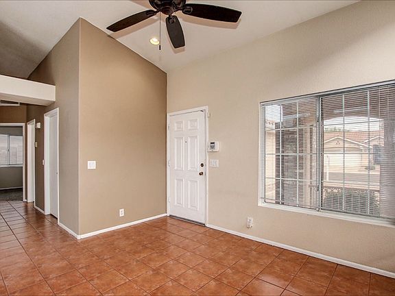 5th image of 3223 E Menadota Dr