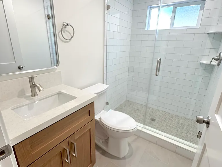 1839 Lowe St #1 — Photo 11
