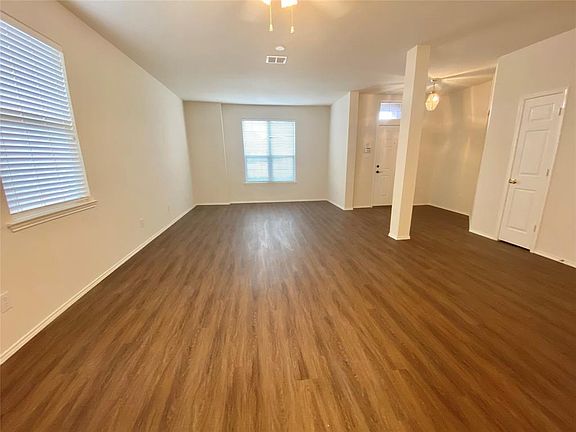 5th image of 2808 Drake Ct
