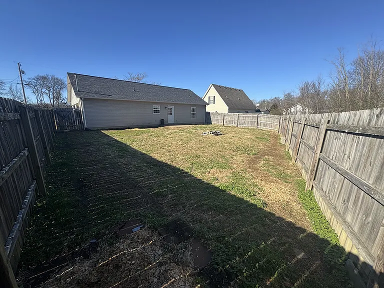 105 Lorien Cir — Photo 11