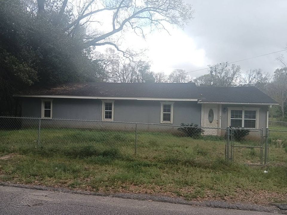 1st image of 7005 Victor Rd