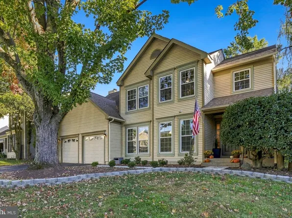18807 Lindenhouse Rd, Gaithersburg, MD 20879