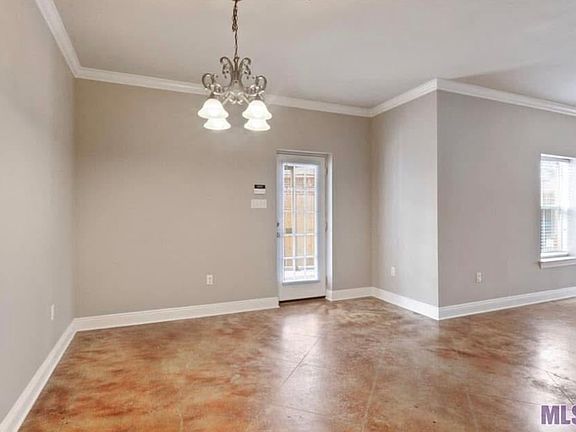 4th image of 17139 Chenier Dr #B
