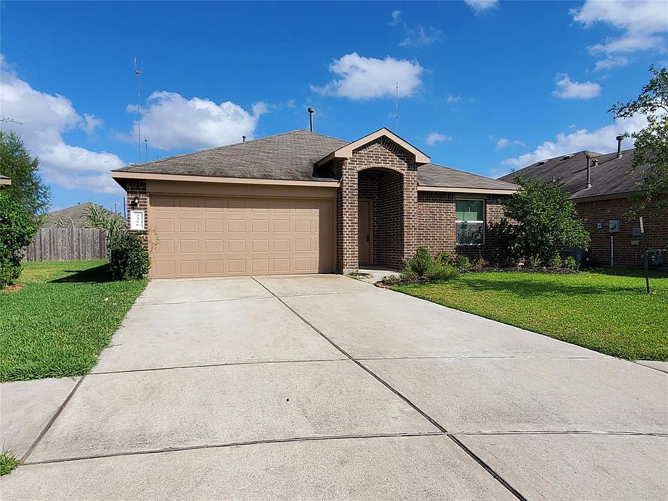 1st image of 3326 Athena Ct