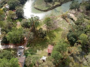 7838 Bayou Dr, Alvin, TX 77511