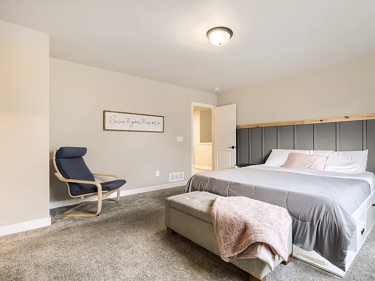 10717 Luneth Dr — Photo 15
