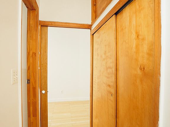 5th image of 2228 Amsterdam Ave #4E1