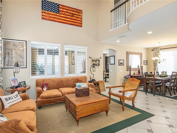3rd image of 28318 Santa Catarina Rd