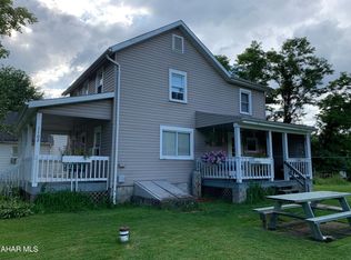 1102 Puzzletown Rd, Duncansville, PA 16635